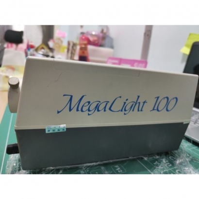 MEGALIGHT 100光源箱 _1_.jpg